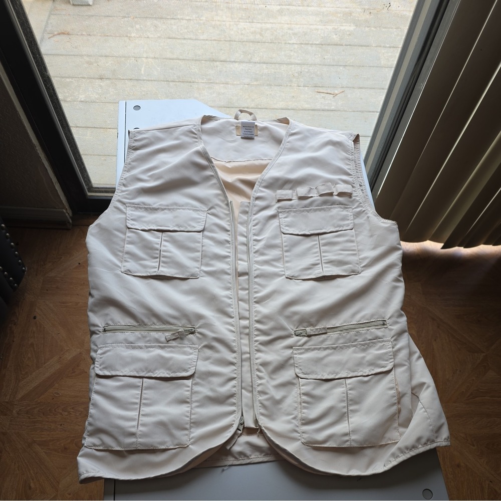 Hunting - Fishing Utility Vest Size M Men's Haband Travelers Kahki